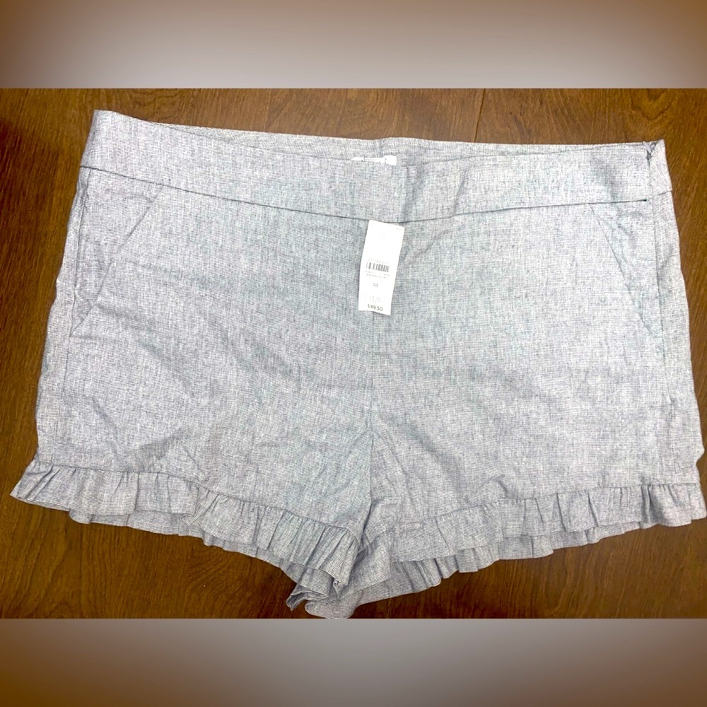 LOFT Light Gray Ruffle Hem Women Shorts